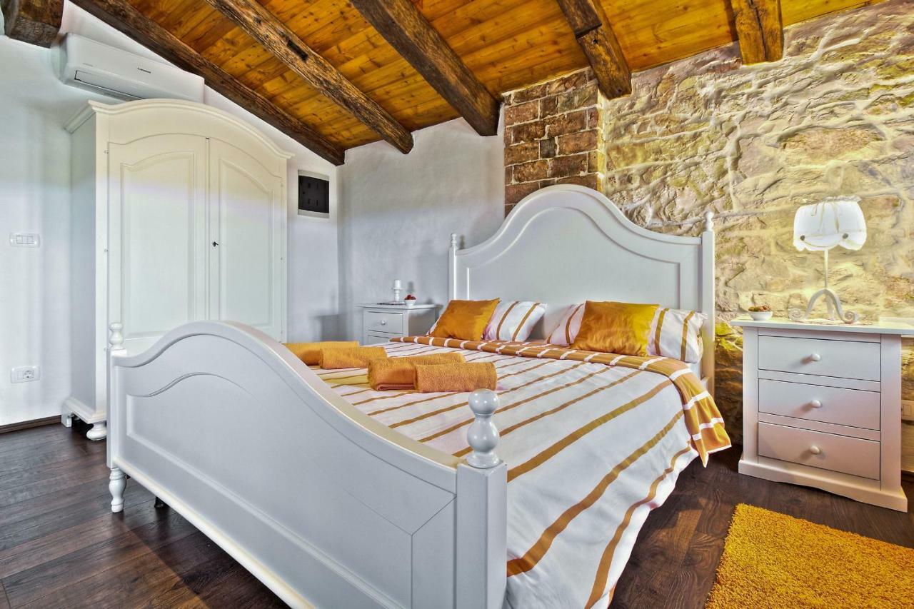 אומאג Villa Dora מראה חיצוני תמונה