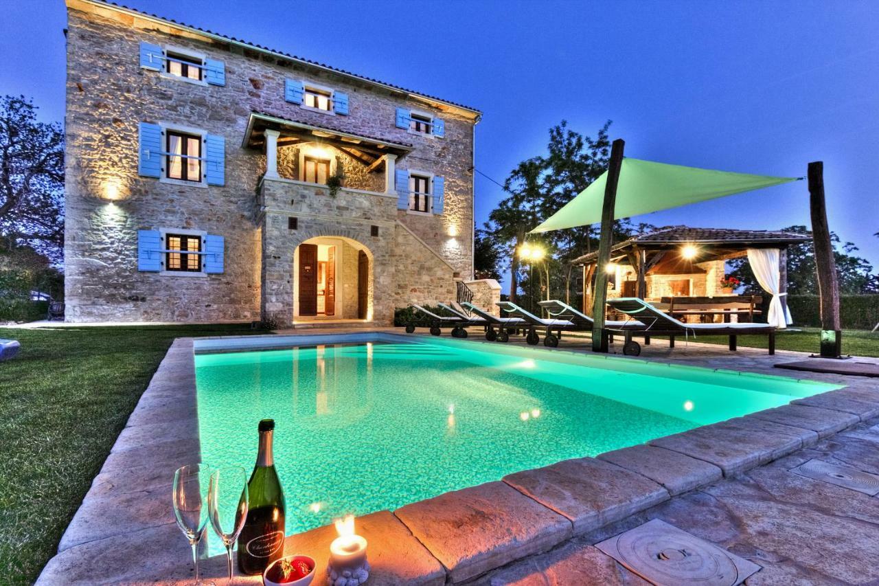 אומאג Villa Dora מראה חיצוני תמונה