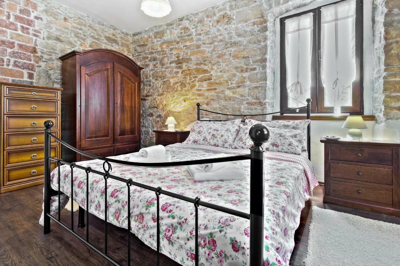 אומאג Villa Dora מראה חיצוני תמונה